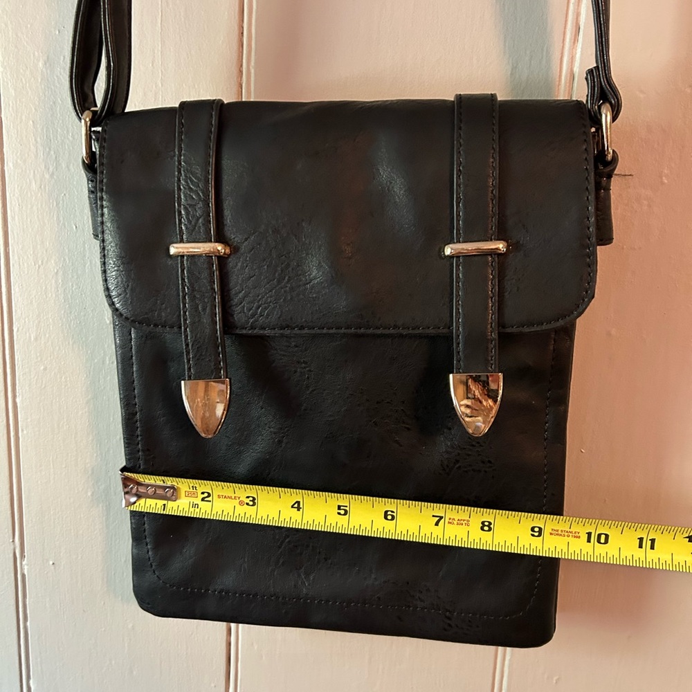 Faux Leather Purse - Picture 6 of 7
